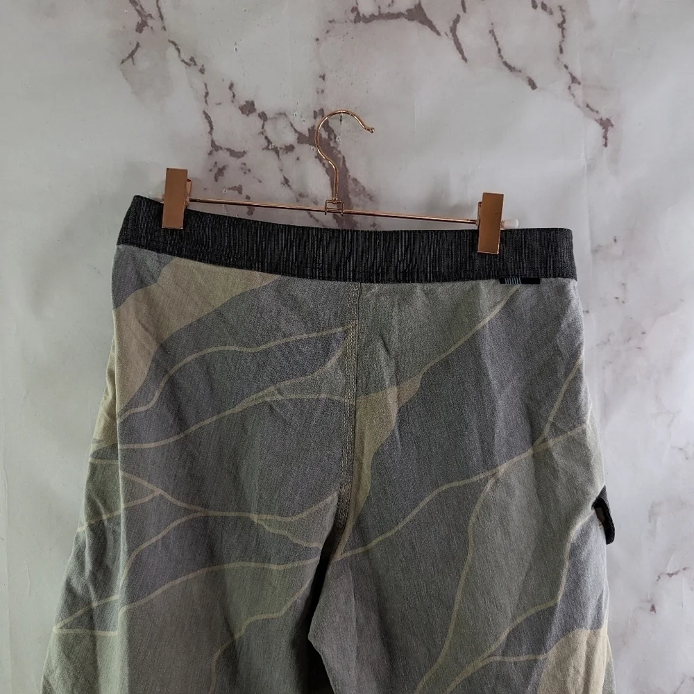 Vissla Swim Trunks Mens 28 Gray Yellow Swim Board Shorts Lace Up Swimming